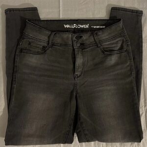 Wallflower Women's Dark Gray High Rise Jeans